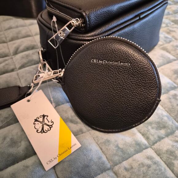 CXL by Christian Lacroix Black Eve Pebble Camera Bag NWT - Picture 2 of 7